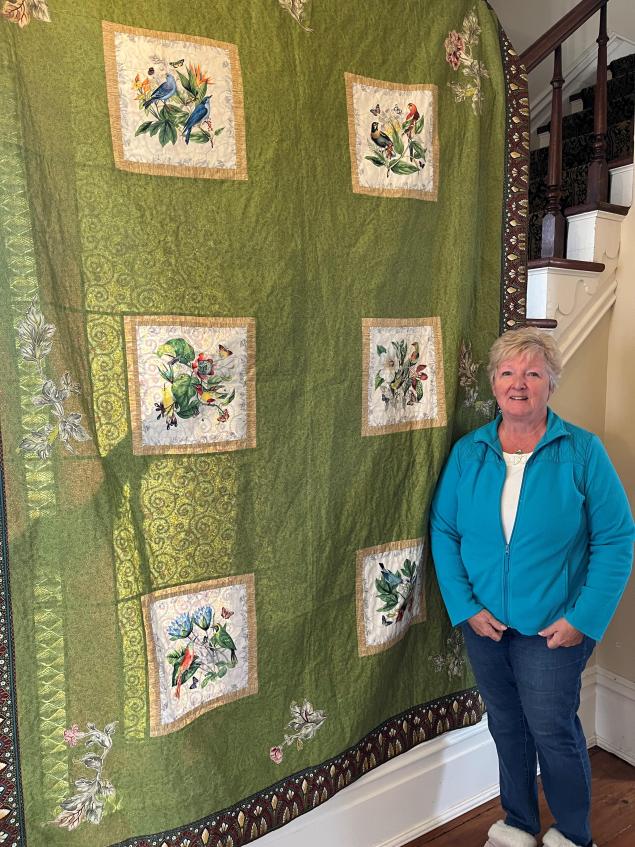 Bringing comfort and care to ROP residents, one stitch at a time Danielle Eakins, an expert quilter in Muskoka, Ontario, made and donated a dignity blanket for Royal Ottawa Place.